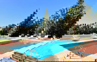Photo 1 - Beautiful Villa With Pool Scenic Views Sleeps 8