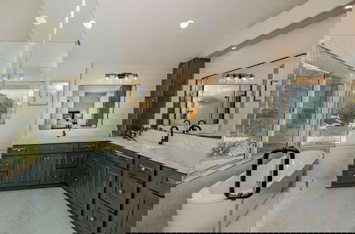Photo 21 - Newly Remodeled Suburban House