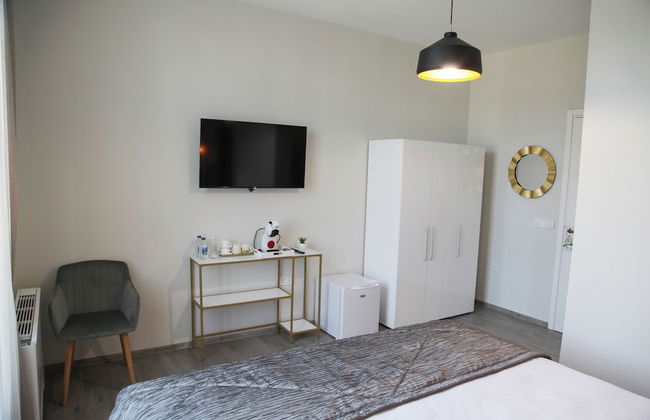 Corner House - Photo 11