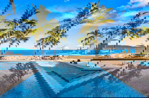 Foto 6 - Oceanfront 1BR With Balcony - Sea View Pools