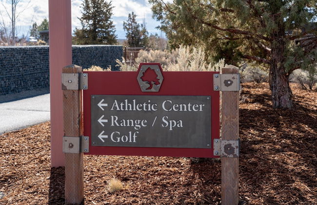 Clint by Avantstay Located Within The Brasada Ranch Community Golf Course Pool Hot Tub - Foto 25