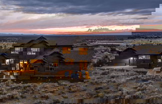 Foto 1 - Clint by Avantstay Located Within The Brasada Ranch Community Golf Course Pool Hot Tub