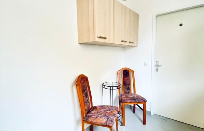 Stylish Shared 3-Bedroom Stay Near City - Foto 47