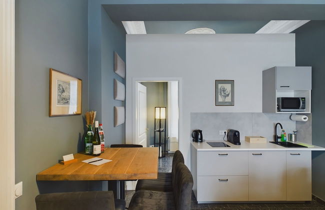 Art Apartments - Photo 20