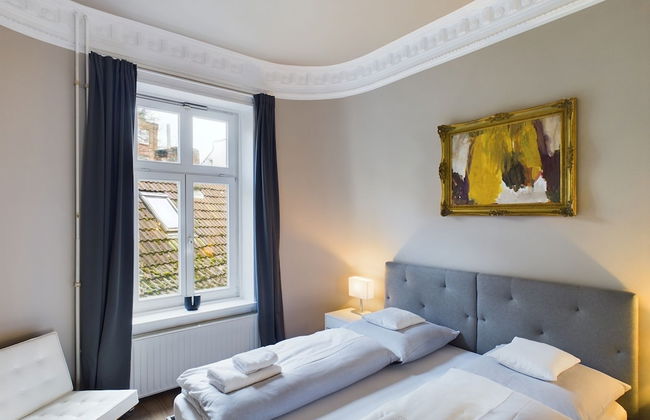 Art Apartments - Photo 3