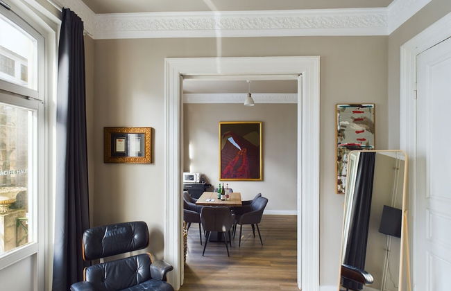 Art Apartments - Photo 39