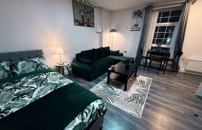 Serene Garden Room Suite City Centre - Foto 1