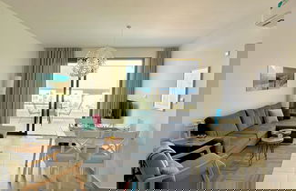 Foto 1 - Cosy Apartment With Scenic Terrace Views