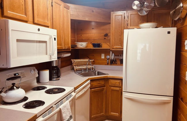 Little Loch 2 Bedroom Home by RedAwning - Photo 9