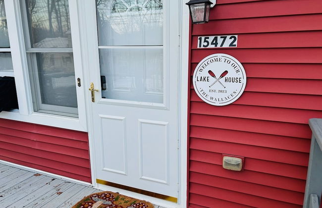 Little Loch 2 Bedroom Home by RedAwning - Photo 32