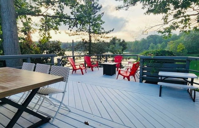 Little Loch 2 Bedroom Home by RedAwning - Photo 35