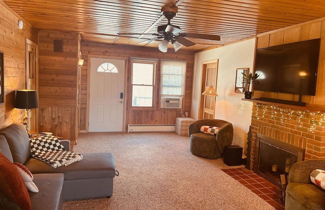 Little Loch 2 Bedroom Home by RedAwning - Photo 14