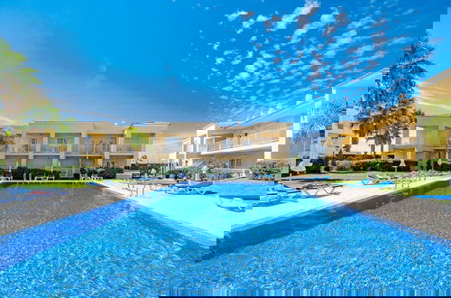 Foto 1 - Albufeira Palm Tree With Pool by Homing