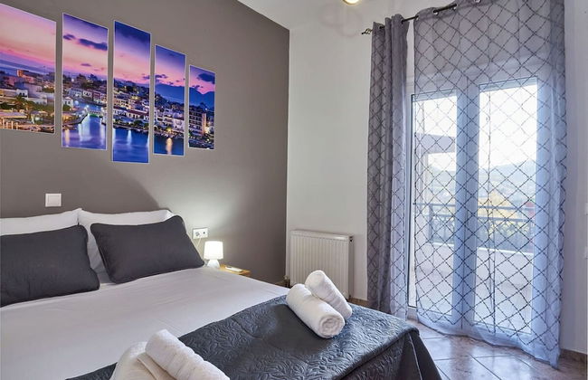 Middle Of Crete Apartment - Photo 14