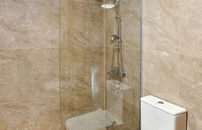 Middle Of Crete Apartment - Photo 10