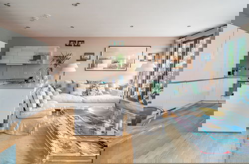 Foto 9 - Superb Artists Flat w Free Parking