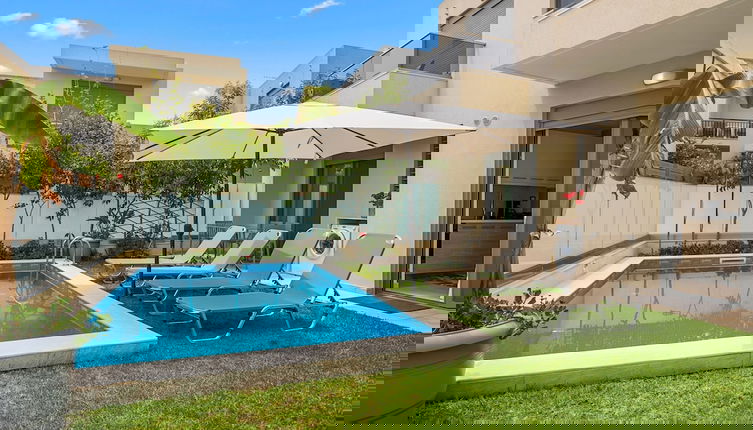 Foto 1 - Park and sea View Villa With Pool 2