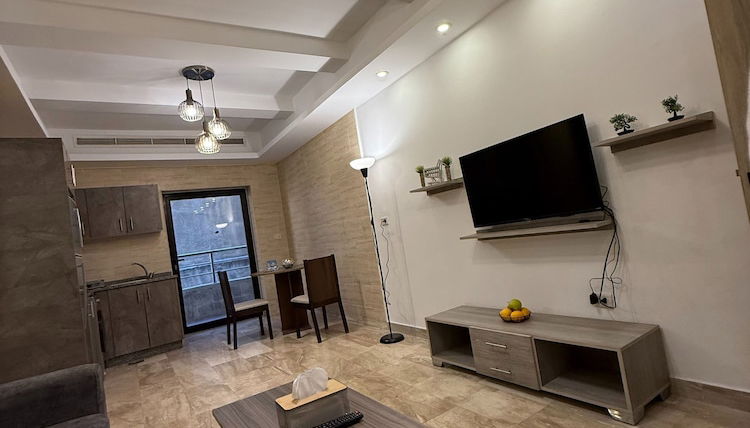 Foto 1 - Charming Amman Apartment for Rent - Entire House