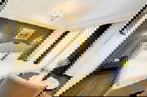 Foto 18 - Luxury Elegance at Magarpatta City Pune