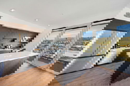 Foto 12 - Luxury 2BR by Oneluxstay