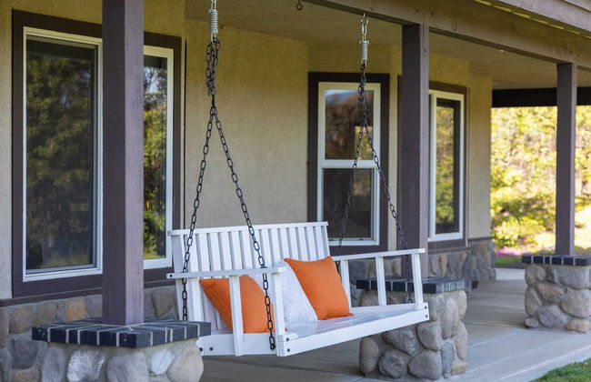 Temecula Wine Country Home w/ Pool, Hot Tub, Game Room & Vineyard Views - Photo 35