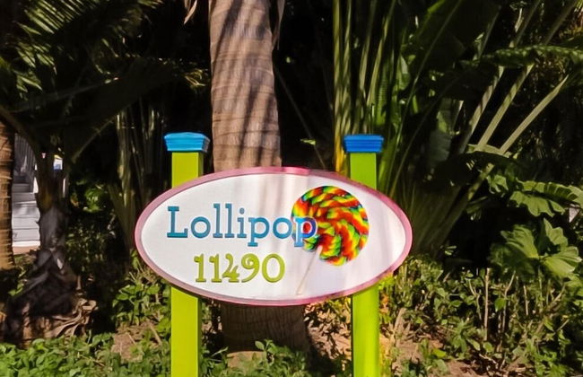 Lollipop 3 Bedroom Home by RedAwning - Photo 23