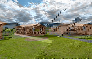 Foto 2 - Comfortable Homes With SPA Zone