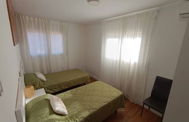 Apartment in Salou with swimming pool and garden - Foto 4