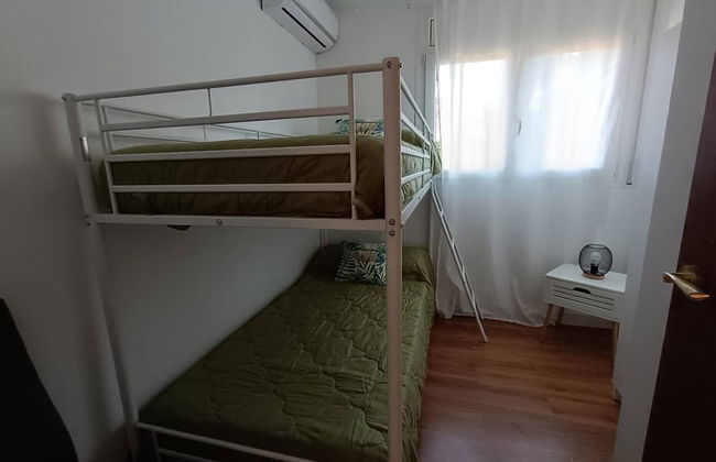 Apartment in Salou with swimming pool and garden - Foto 7