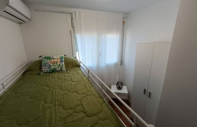 Apartment in Salou with swimming pool and garden - Foto 9