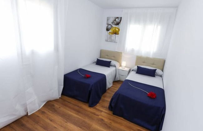 Apartment in Salou with swimming pool and garden - Foto 12