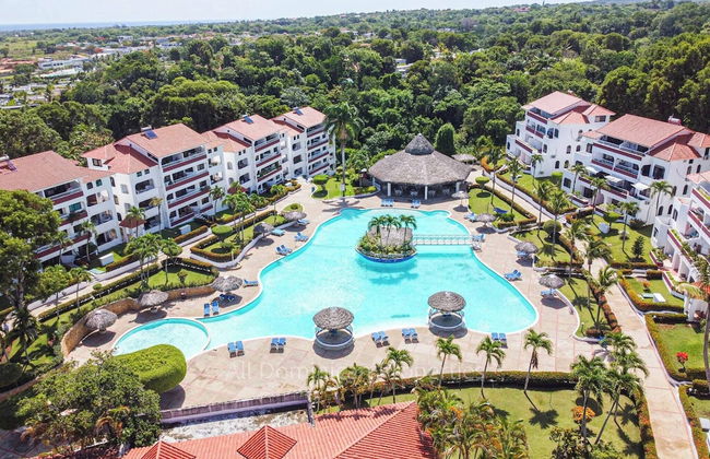 Serene Sosúa Retreat With the Biggest Pool in Sosua - Photo 1