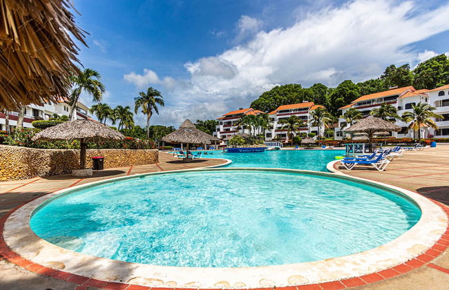 Serene Sosúa Retreat With the Biggest Pool in Sosua - Photo 9