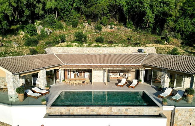 Villa Elysium Parga Luxury Detached Property in Private Grounds - Foto 14