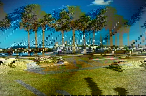 Foto 32 - Beach Dreaming ~free Activities~oceanside~resort Amenities 2 Bedroom Condo by RedAwning