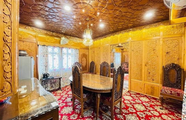 Dilshad Houseboats - Photo 20