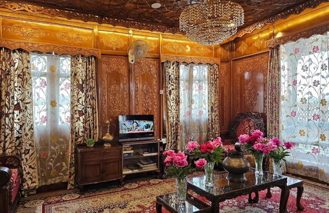 Dilshad Houseboats - Photo 12