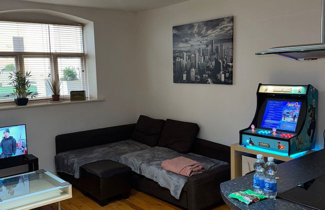 1br-wifi-freesnacks-freeparking-petsok-retroarcade - Foto 5