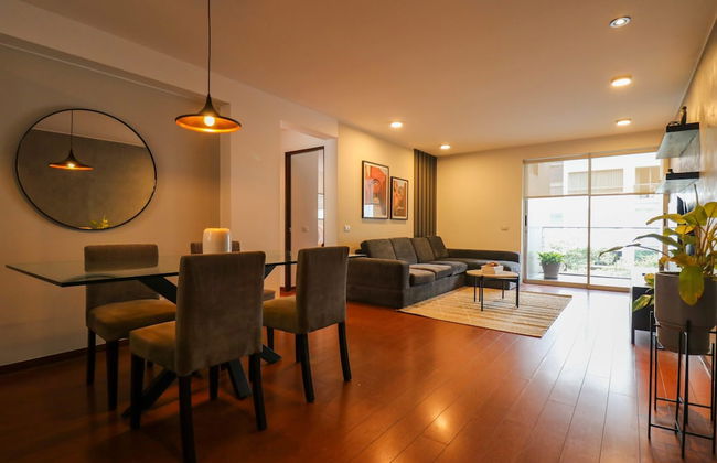 w Elegant 2BR w Fantastic View in Miraflores - Foto 1