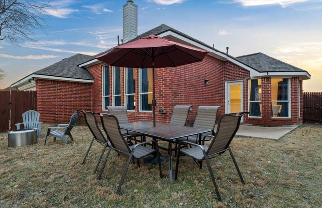 Stylish One Level Home Ping Pong Foosball Yard - Photo 11