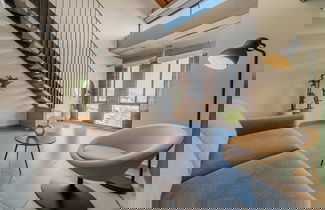 Foto 1 - W Contemporary Loft w AC in Trendy Laureles