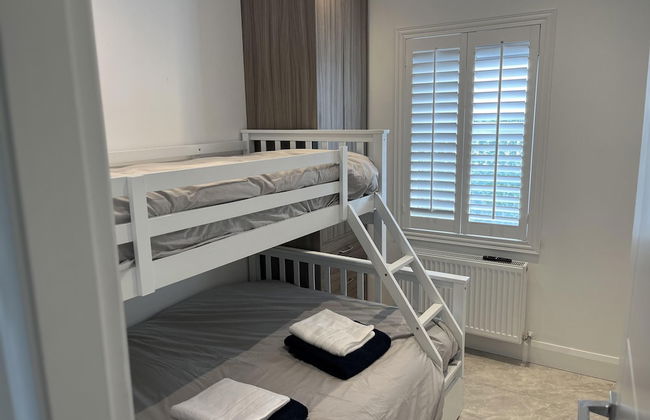3 Bedrooms - 6 Guests - Fireplace - Near Beach - Foto 5