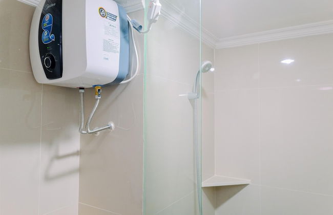 Serene Designed 2BR at Podomoro Golf View Apartment - Photo 17