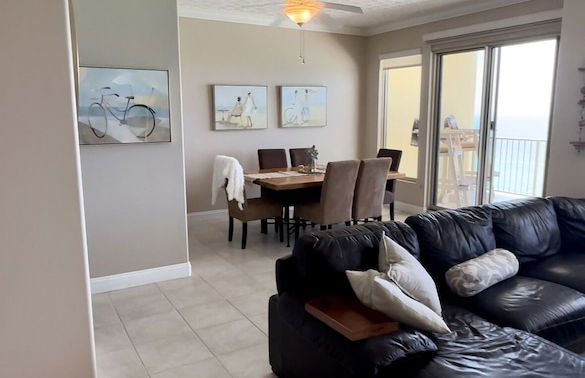 Unit 1504 2 Bedroom Condo by RedAwning - Photo 10
