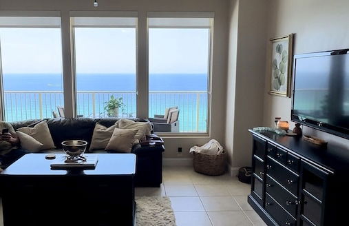Unit 1504 2 Bedroom Condo by RedAwning - Photo 1
