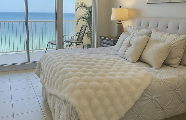 Unit 1504 2 Bedroom Condo by RedAwning - Photo 5