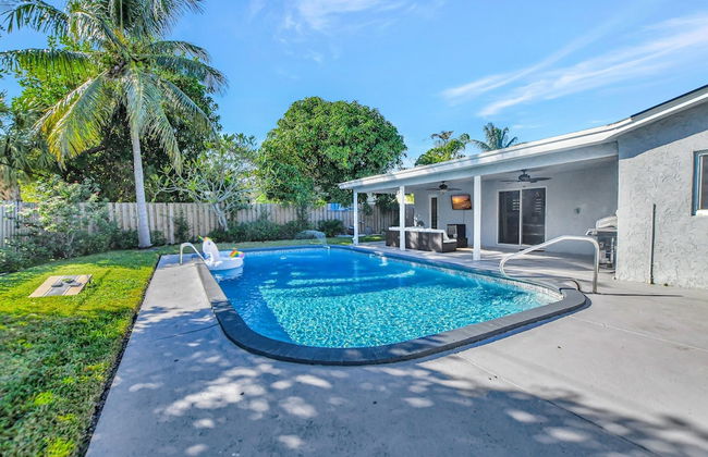 Boca Beauty - Stylish Home With Pool 3 Bedroom Home by RedAwning - Foto 1