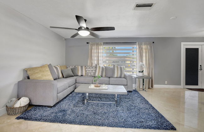 Boca Beauty - Stylish Home With Pool 3 Bedroom Home by RedAwning - Foto 17