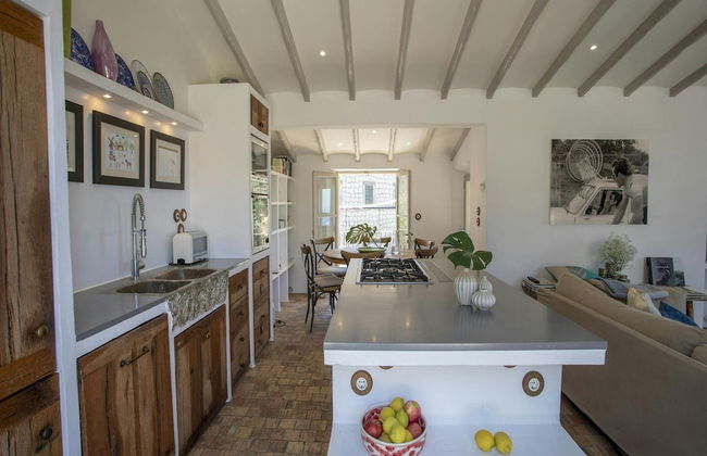 Stylish Holiday Home With Deia Views - Photo 9