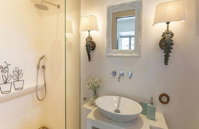 Stylish Holiday Home With Deia Views - Photo 11